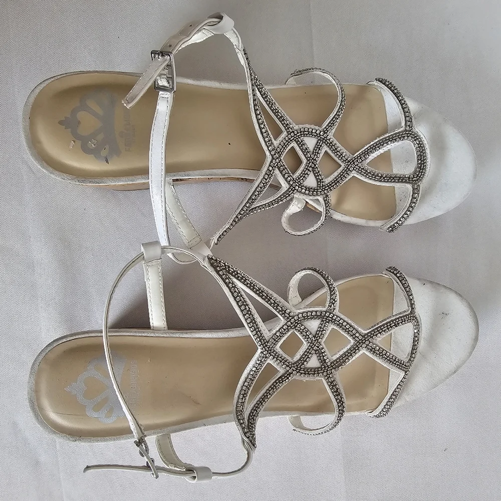 Fergalicious White Strappy Cork Wedge Summer Sandals Rhinestone Size 9.5